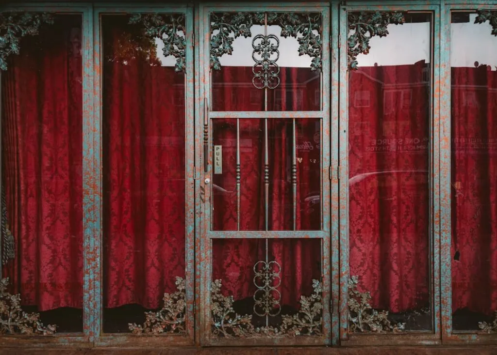 Photo Iron Gates