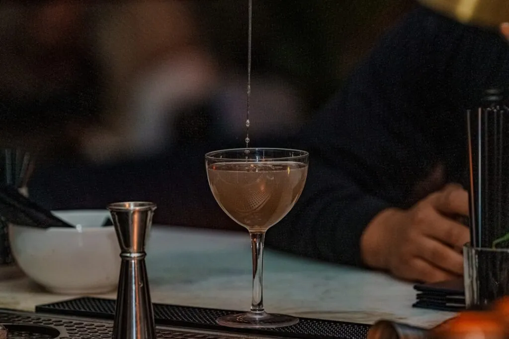 Idei de cocktailuri tematice pentru baruri turistice Photo cocktailuri tematice